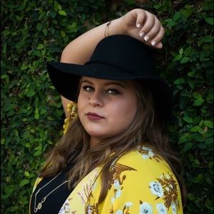 Meet your Posher, Leah